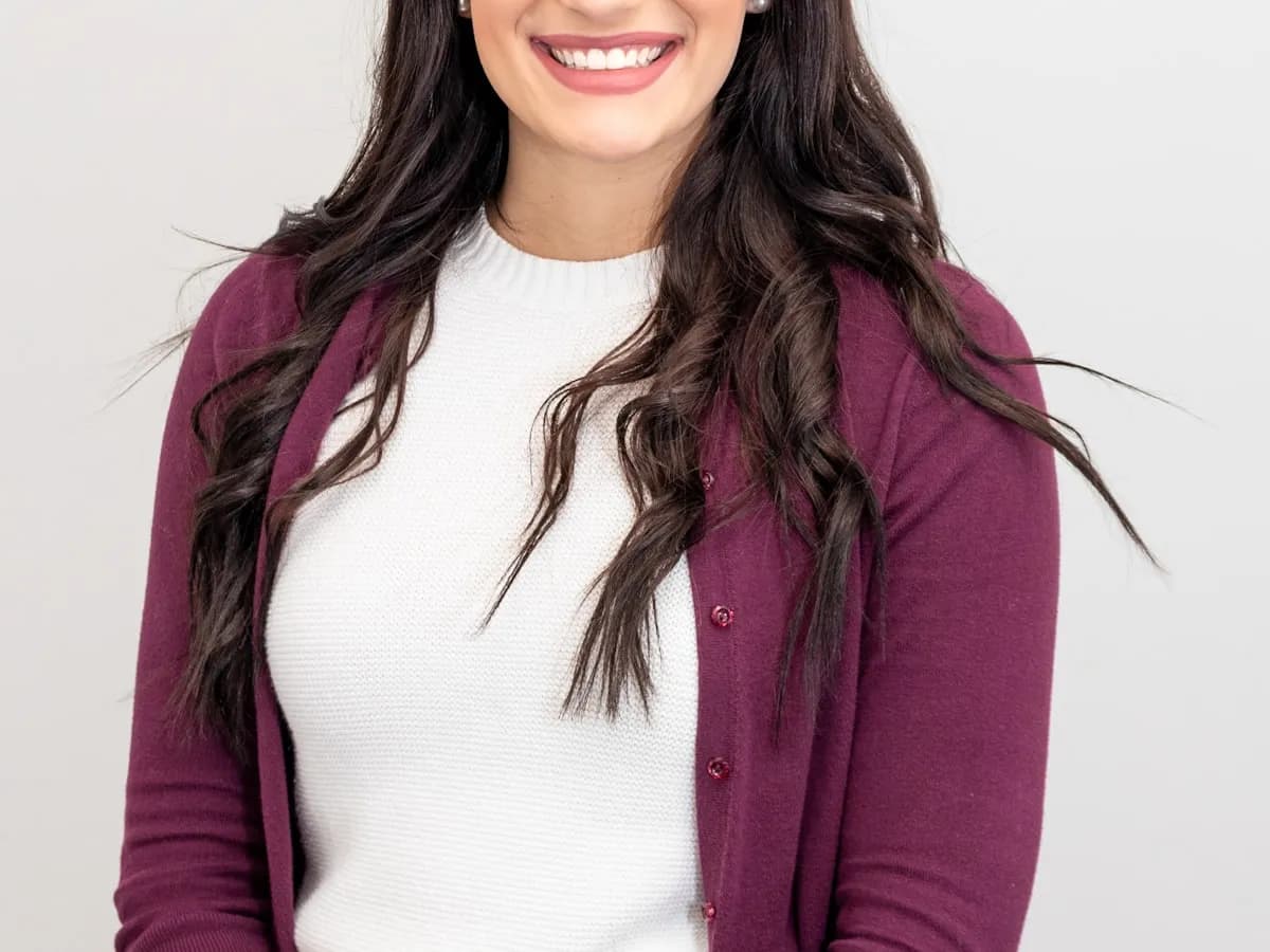 Image Upscaler 4K portrait enhancement — professional headshot restored with face recovery AI